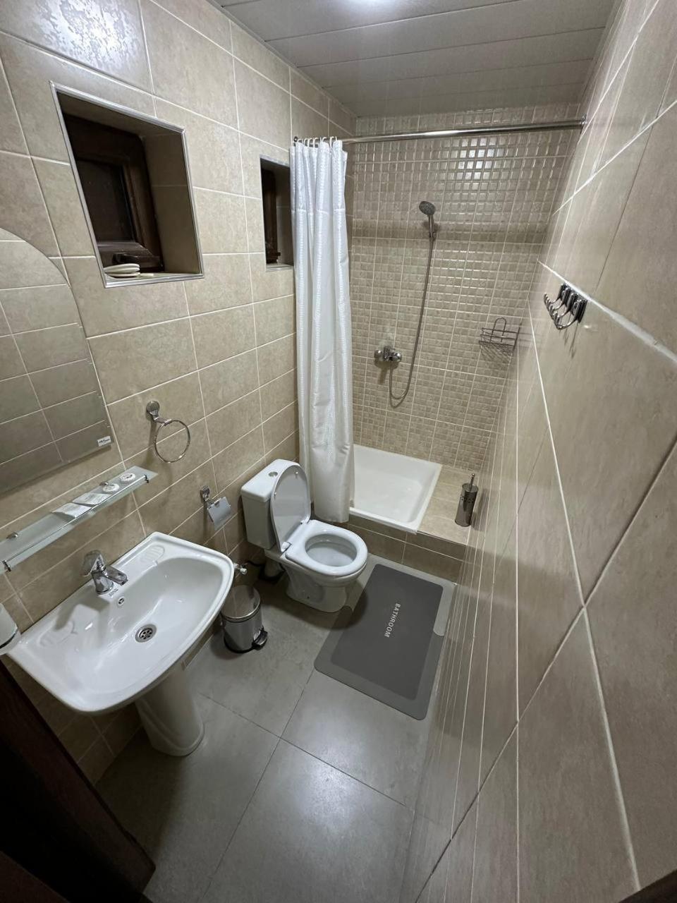 Everland Guest House Бухара Екстер'єр фото