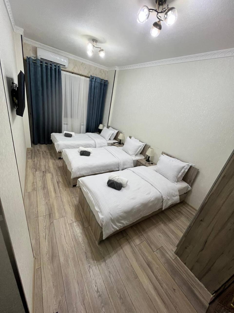 Everland Guest House Бухара Екстер'єр фото