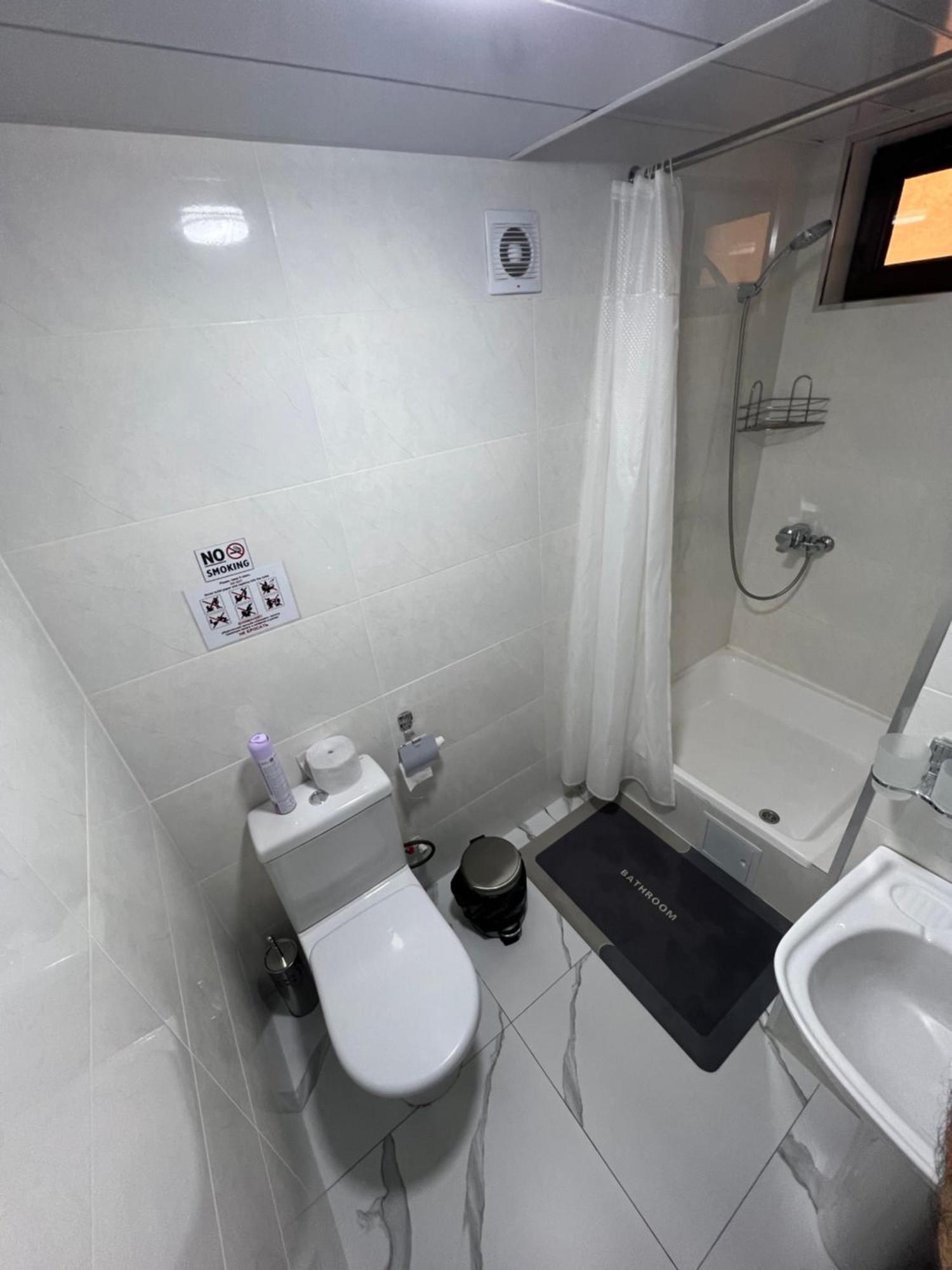 Everland Guest House Бухара Екстер'єр фото