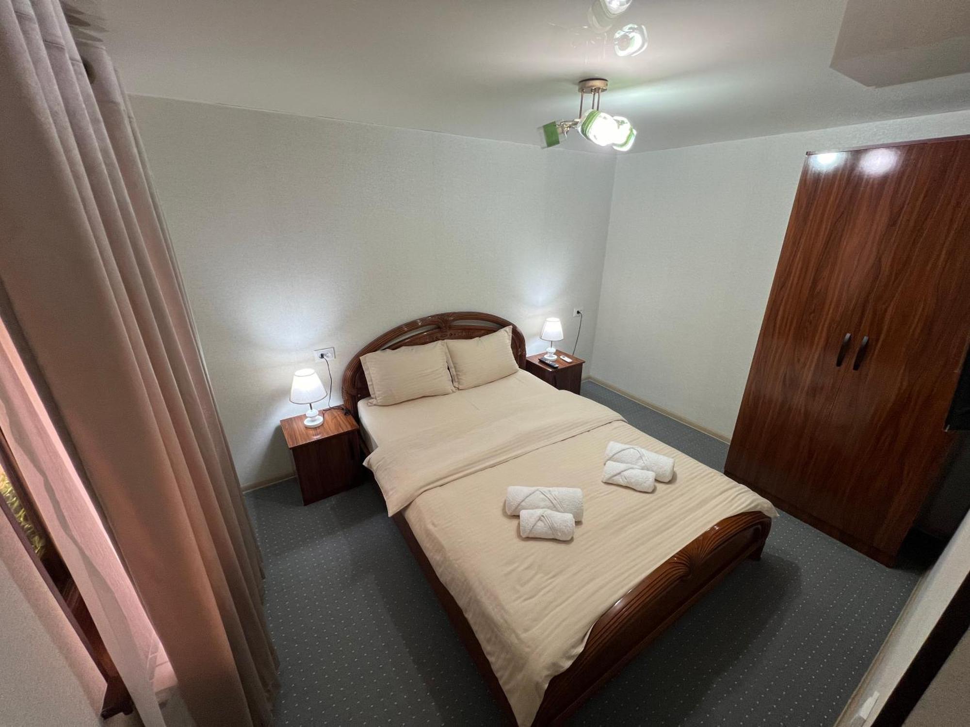 Everland Guest House Бухара Екстер'єр фото